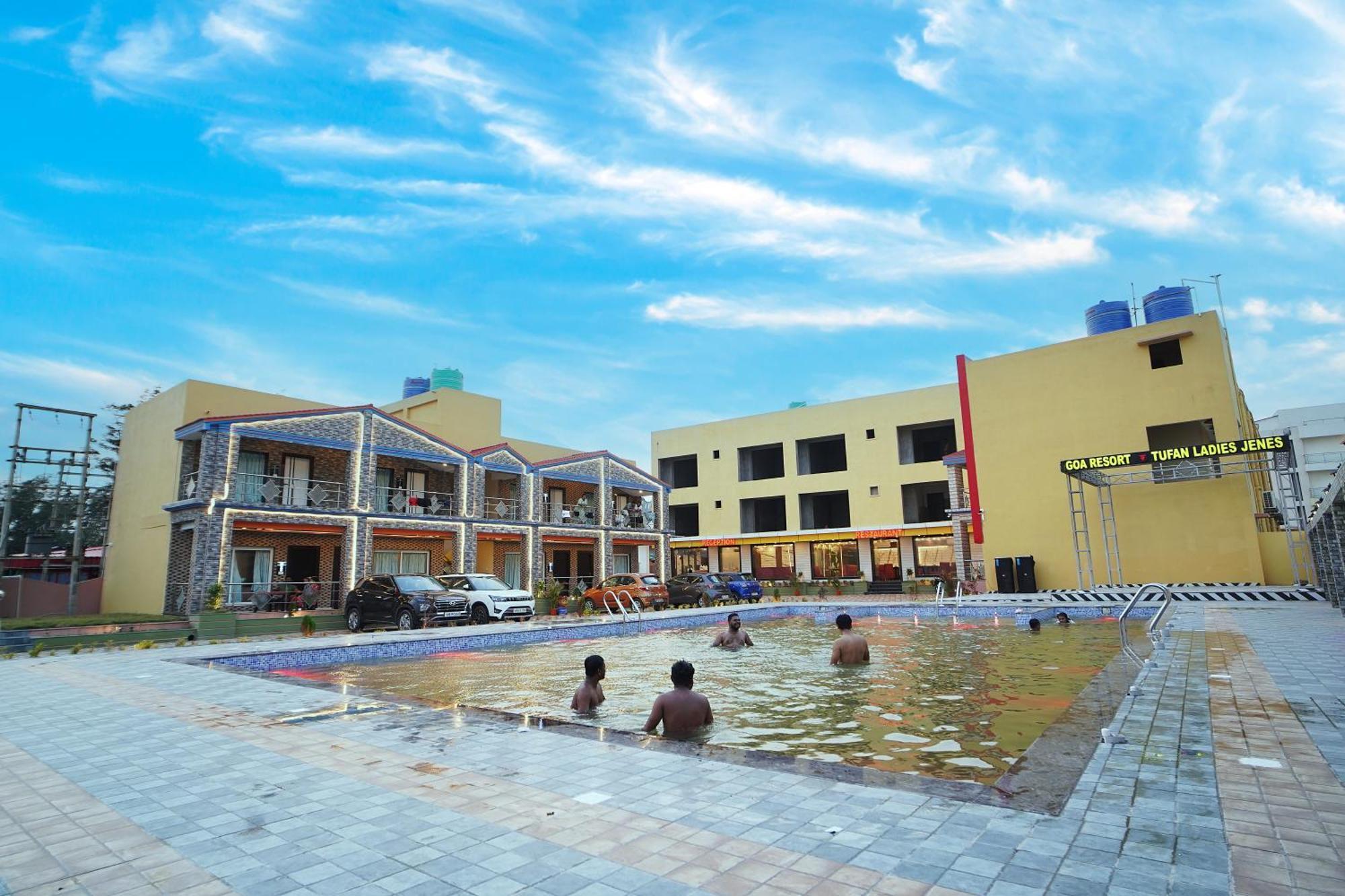 Goa Beach Resort On Beach Mandarmani Εξωτερικό φωτογραφία